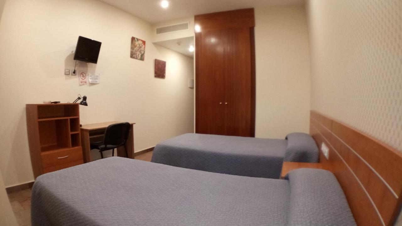 Hostal Venecia II Monzón المظهر الخارجي الصورة