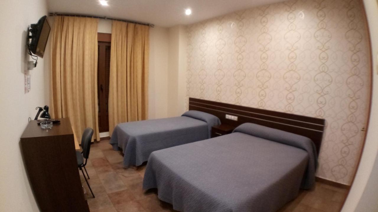 Hostal Venecia II Monzón المظهر الخارجي الصورة