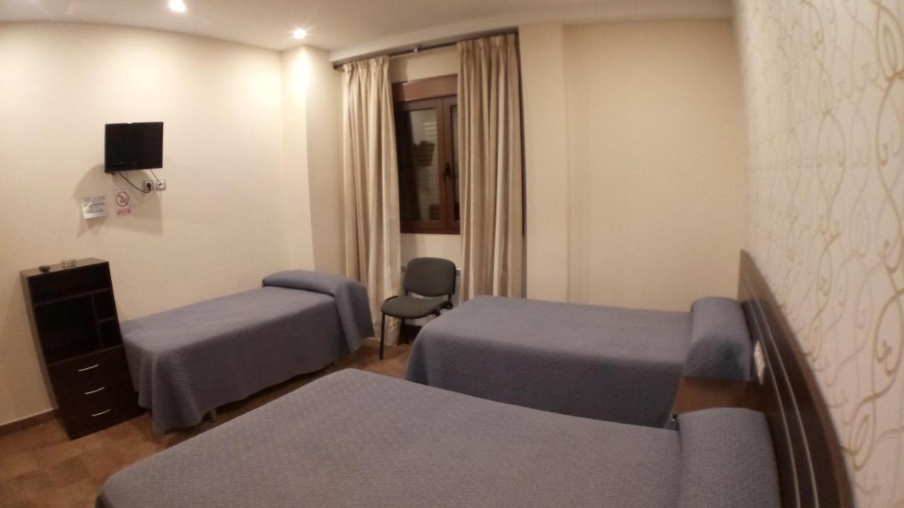 Hostal Venecia II Monzón المظهر الخارجي الصورة